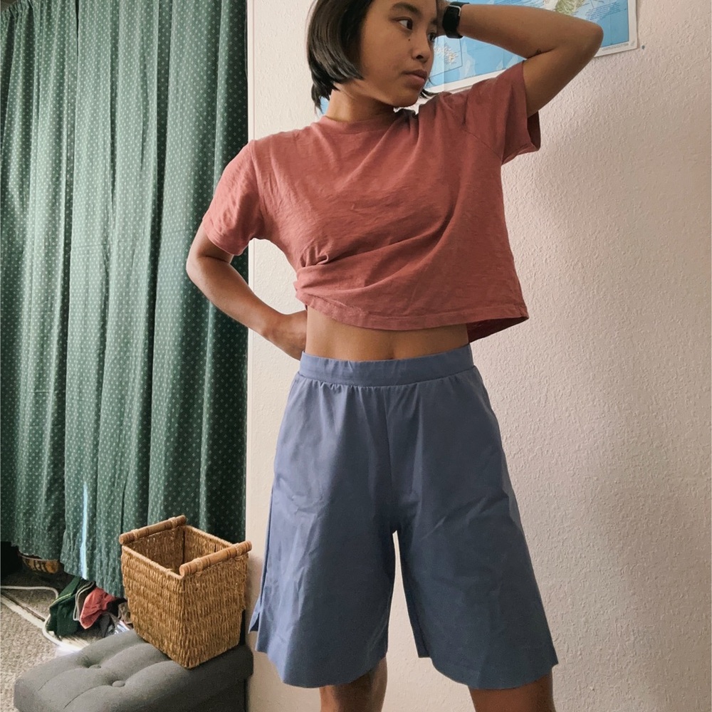 Blue Uniqlo shorts. 💙